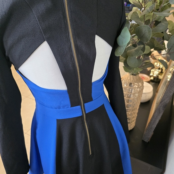 Finders Keepers Black and Blue Long Sleeve Open Back Mini Dress Size S - Picture 6 of 9
